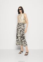 Z62T622 Women Anna Field Trousers Black/Off-White - Image 2