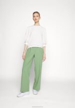 Z62T766 Women Anna Field Sweatshirt Off White - Image 6