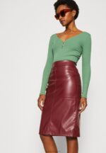 Z62T803 Women Anna Field Pencil Skirt Bordeaux - Image 4