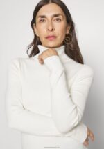 Z62T839 Women Anna Field Jumper Off-White - Image 4